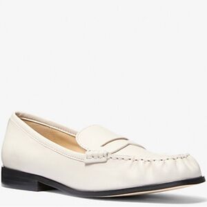 BNWT Michael Kors Leather Loafers – Size 8.5M